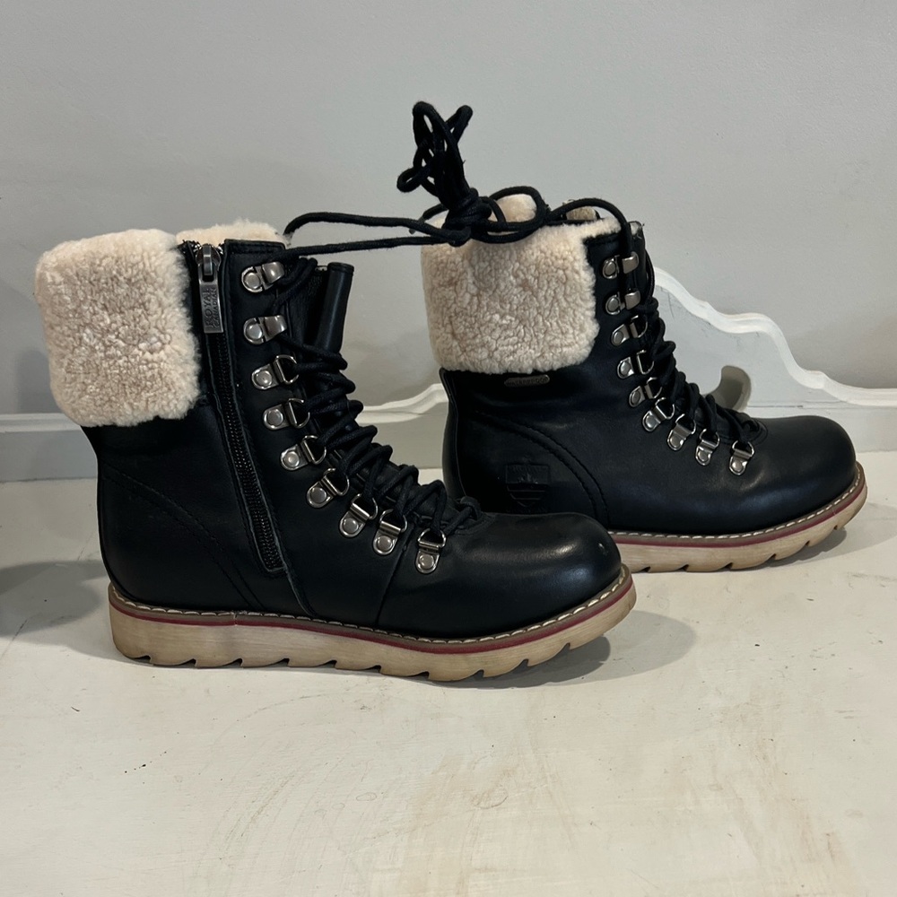 Royal Canadian Lethbridge womens shearling waterproof winter boot size 6